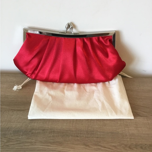 Kate Landry Red Satin Clutch or Shoulder Bag with Gold Kiss Lock NWT $55 - Picture 1 of 5